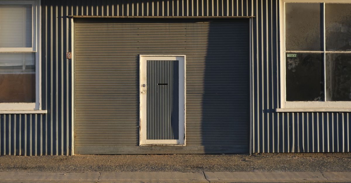 Comparing Roller Door Repair Quotes: A Step-by-Step Guide