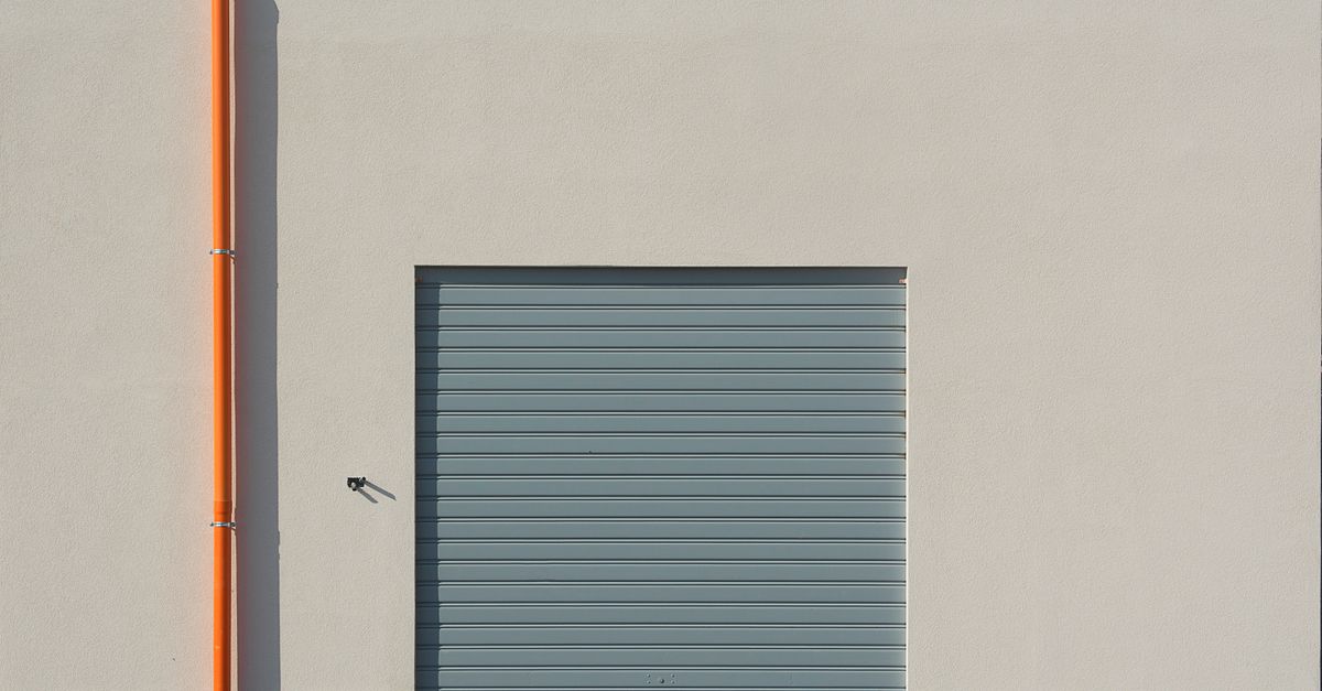 Understanding the Mechanics of Sectional Roller Doors
